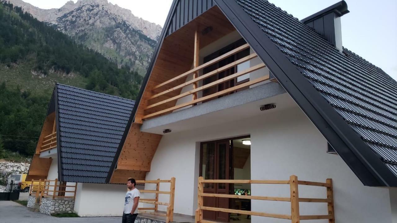 Aparthotel Bujtinat E Lugines Valbone Exterior foto